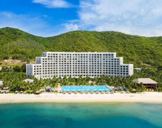 Vinpearl-Resort-Spa-Nha-Trang-Bay-Exterior (1)